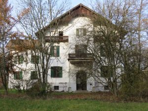 Haupthaus und Westflügel