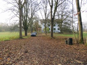 eigene Zufahrt zum Haus