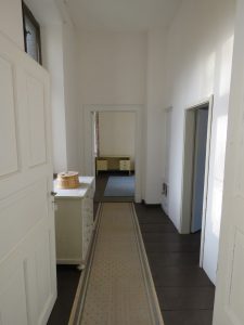 Flur im OG Westflügel