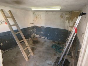 Waschküche mit Kamin