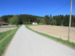 Zufahrt über öffentlichen und privaten Weg