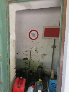 Kraftstoff- und Ölkammer im Anbau
